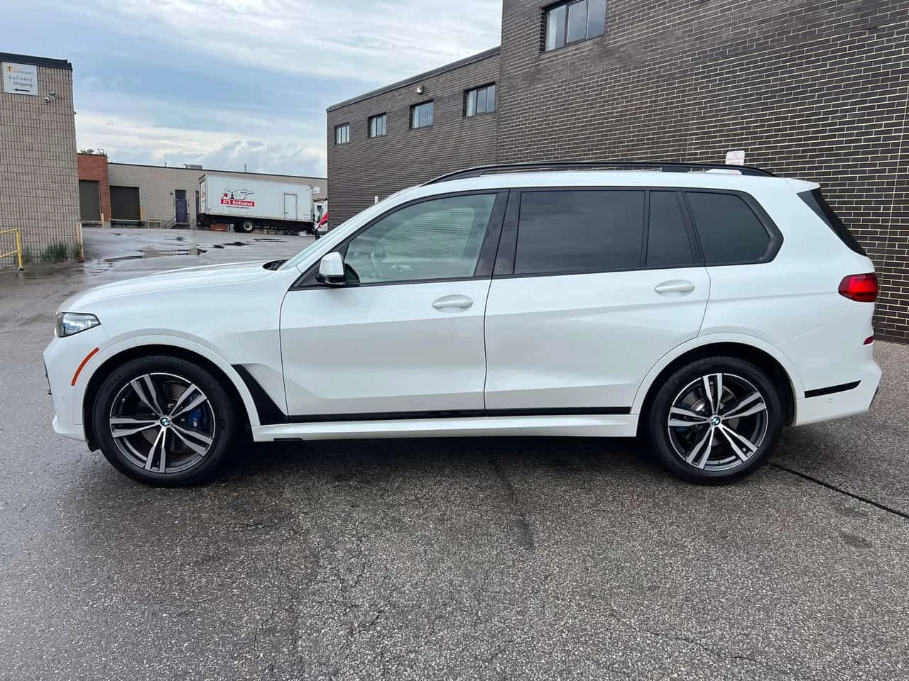 BMW X7 * xDrive40i * АВТОКРЕДИТ БЕЗ ПЪРВОНАЧАЛНА ВНОСКА* , снимка 2 - Автомобили и джипове - 55659478