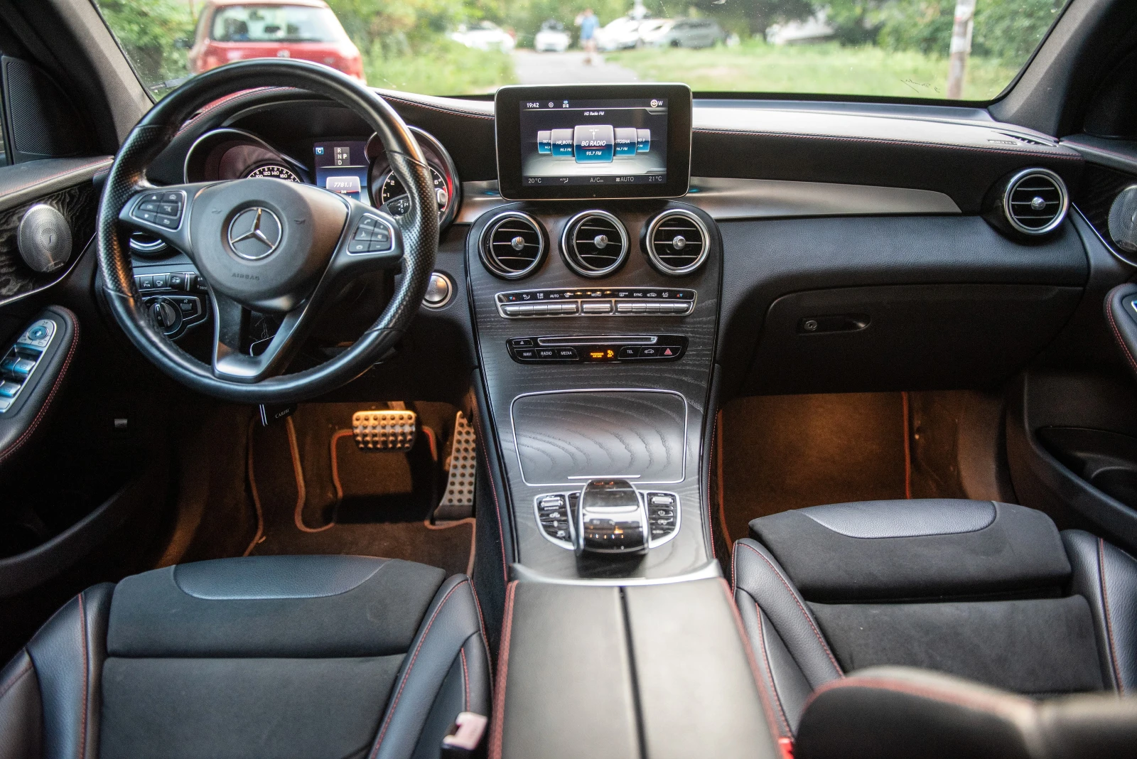 Mercedes-Benz GLC 43 AMG форматик, снимка 4 - Автомобили и джипове - 55720322