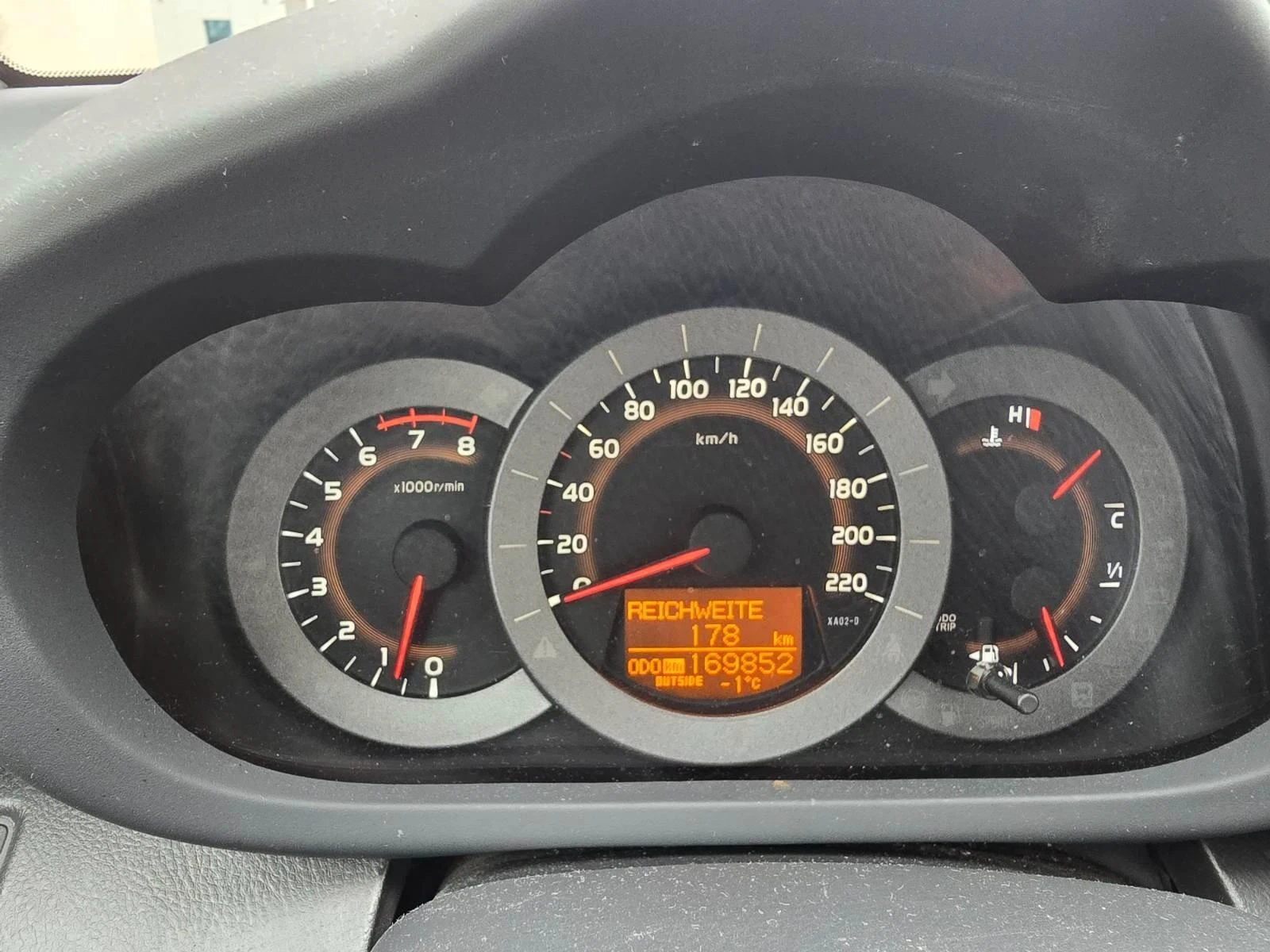 Toyota Rav4, снимка 15 - Автомобили и джипове - 55966619