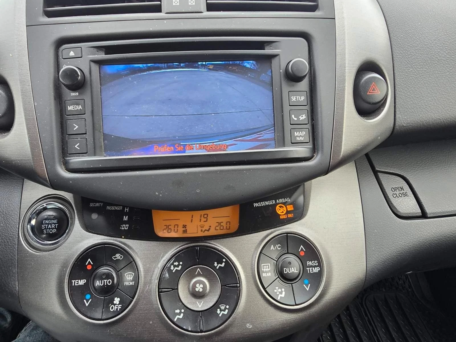 Toyota Rav4, снимка 11 - Автомобили и джипове - 55966619