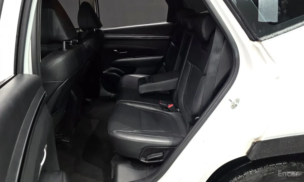 Hyundai Tucson КРАЙНА ЦЕНА ДО БЪЛГАРИЯ, снимка 12 - Автомобили и джипове - 56302439