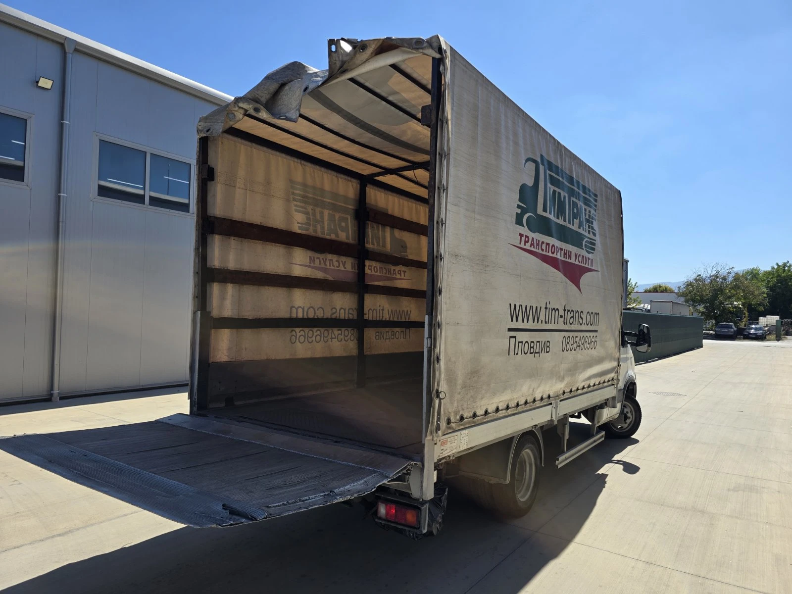 Iveco 35s12  3, 5т, борд, Е4 - изображение 7