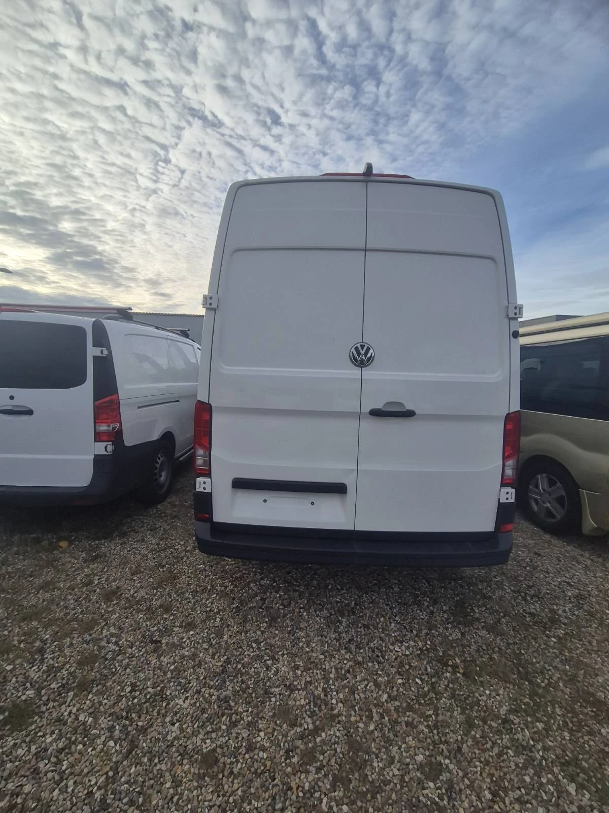 VW Crafter 2.0 TDI 140 k.s  | Mobile.bg   6
