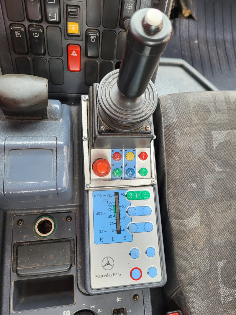 Mercedes-Benz UNIMOG U400 4x4  с гребло и песъкар регистриран, снимка 16 - Камиони - 43172811