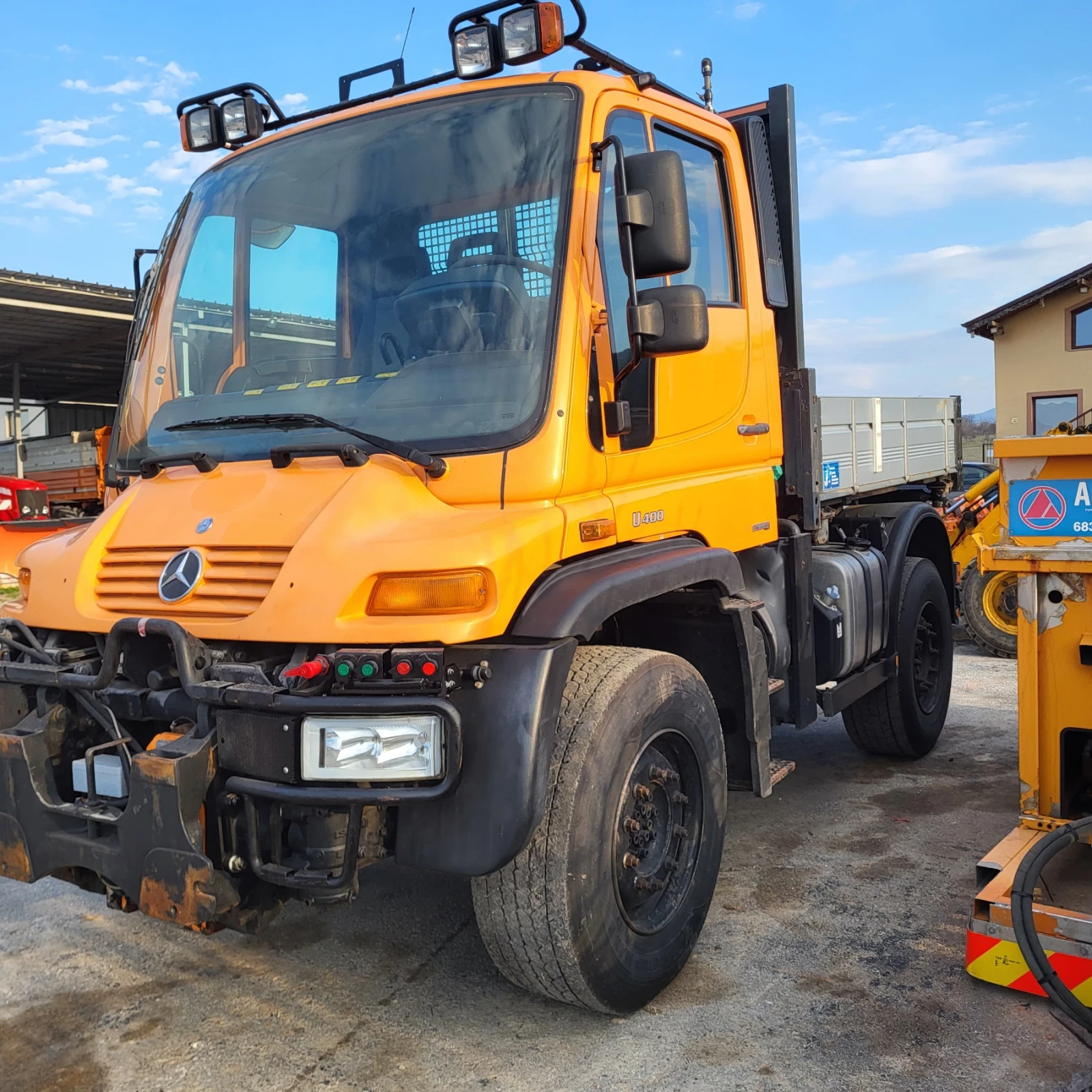 Mercedes-Benz UNIMOG U400 4x4   регистриран в KTИ 2броя, снимка 14 - Камиони - 43172811