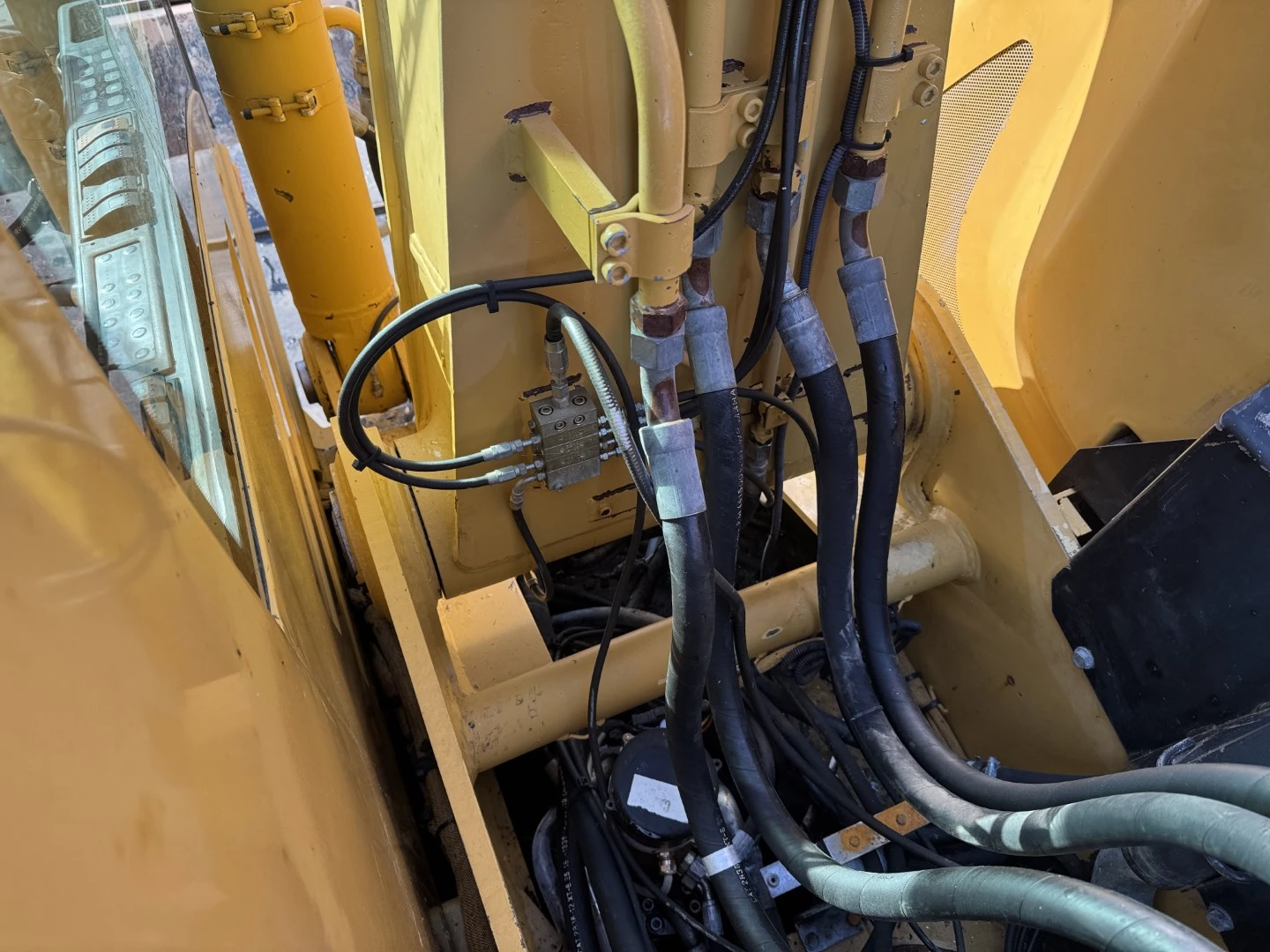  Cat  316  | Mobile.bg   14