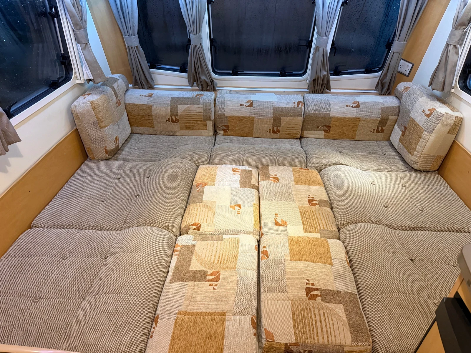 Каравана Bailey PEGASUS-Alu-Tech Bodyshell(не гние)СОЛАР/MOVER/FUL - изображение 10