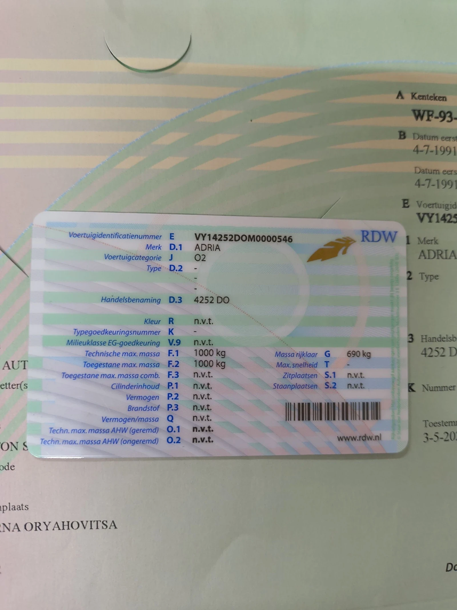Каравана Adria 4252DO, снимка 13 - Каравани и кемпери - 54379685