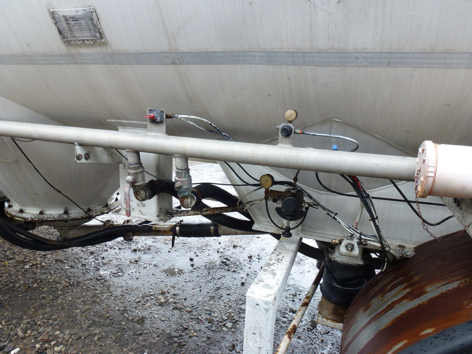  Mistrall 38 000  | Mobile.bg   6