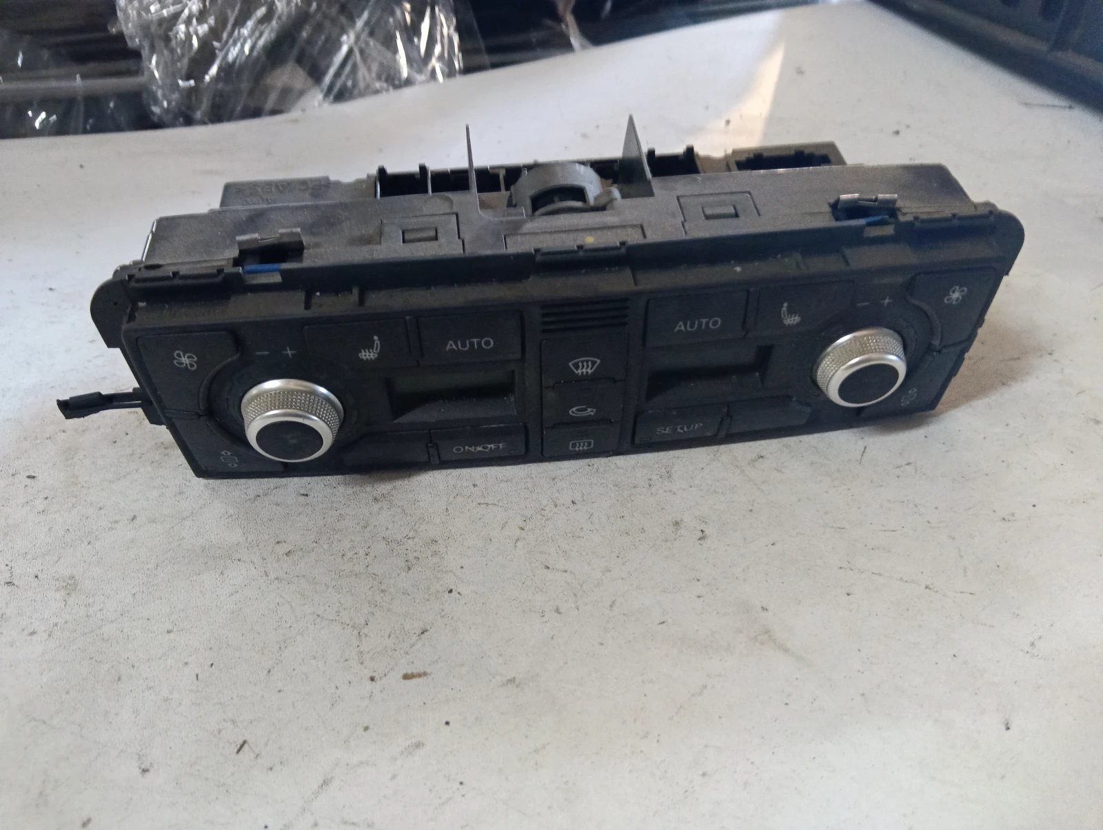 климатроник преден 4E0820043A 4E0910043 Audi A8