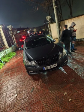 Обява за продажба на Mercedes-Benz E 220 ~12 000 лв. - изображение 1 | Auto.bg Обява за продажба на Mercedes-Benz E 220 ~12 000 лв. - изображение 1