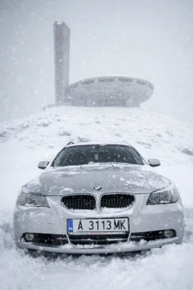 BMW 525 2.5 - 2850 € / 5574.12 лв. - 11784570 7