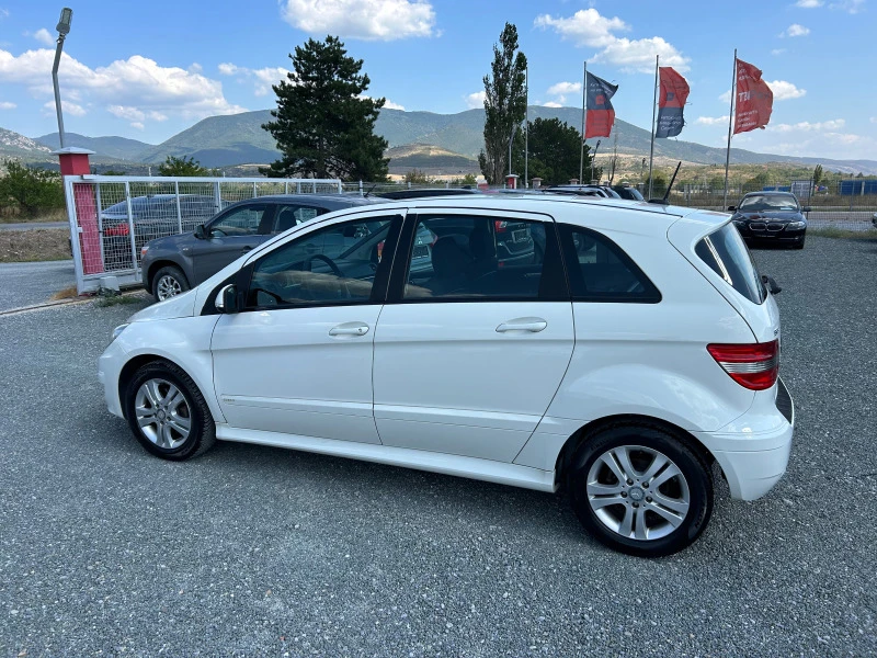 Mercedes-Benz B 180 (KATO НОВА), снимка 9 - Автомобили и джипове - 42083981