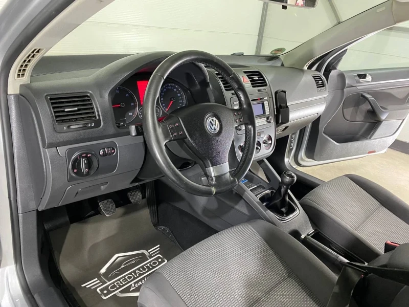 VW Golf 1.9TDI, снимка 7 - Автомобили и джипове - 47865212