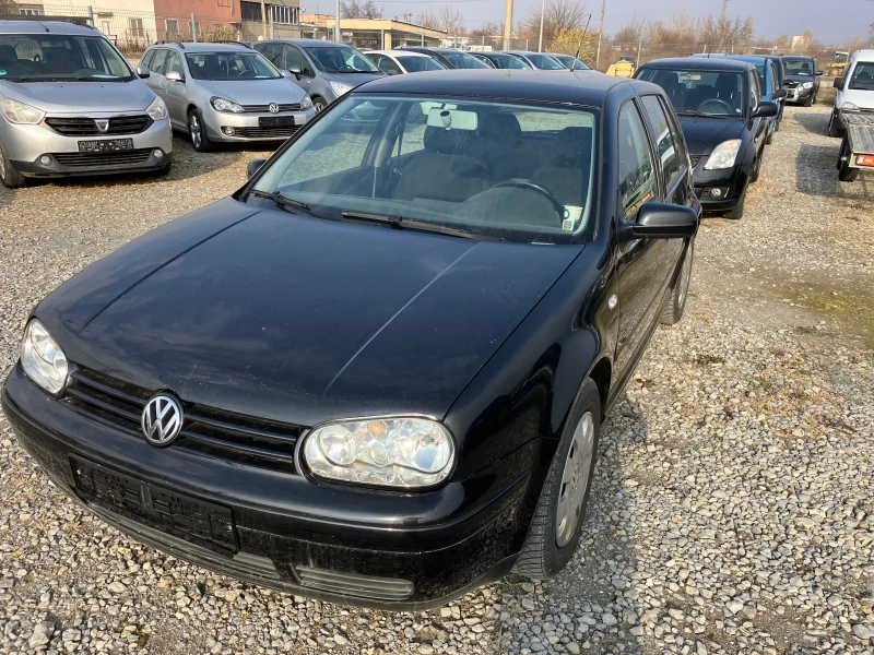 VW Golf 1.6 , снимка 10 - Автомобили и джипове - 48140401