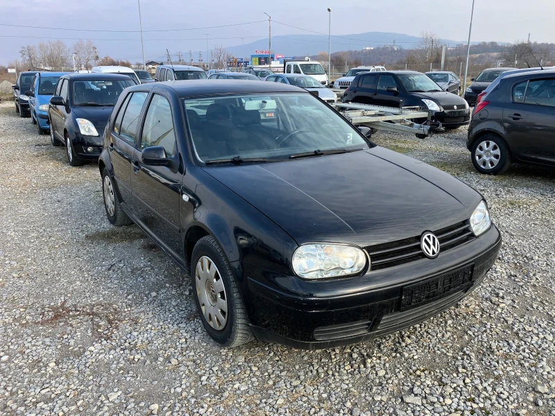 VW Golf 1.6 , снимка 1 - Автомобили и джипове - 48140401