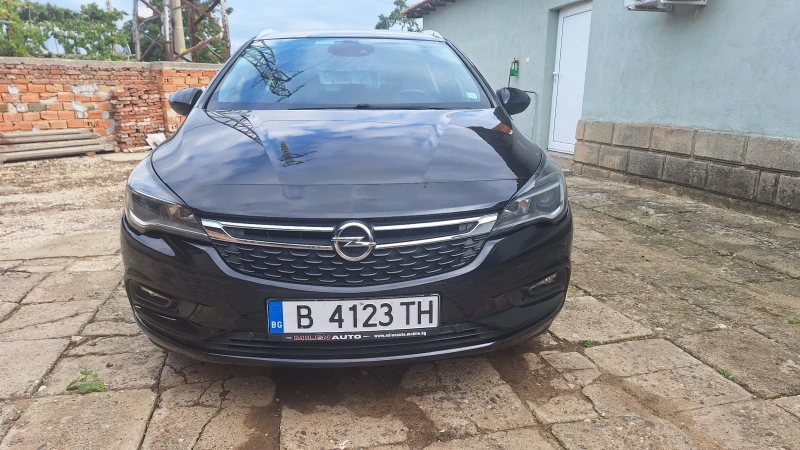 Opel Astra 1, 6 cdti 110 k.s., снимка 1 - Автомобили и джипове - 48748272