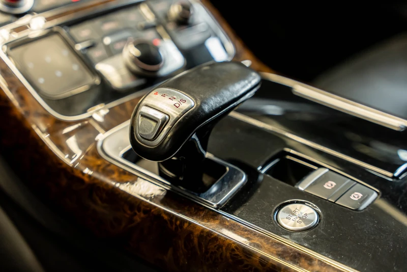 Audi A8 3.0 d, снимка 12 - Автомобили и джипове - 51505657