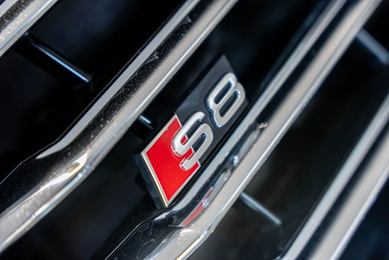 Audi A8 3.0 d, снимка 7 - Автомобили и джипове - 51505657