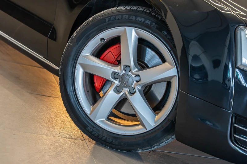 Audi A8 3.0 d, снимка 6 - Автомобили и джипове - 51505657