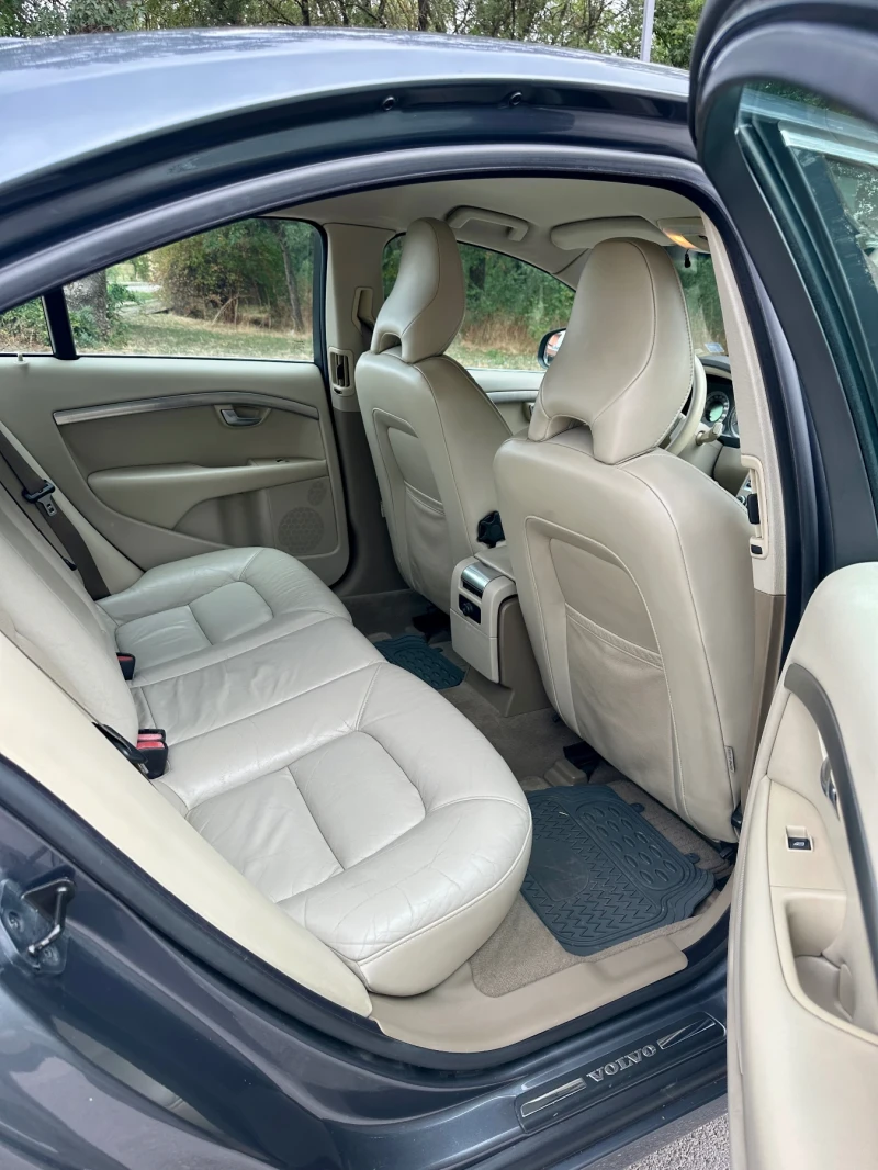 Volvo S80 2.4, D5, 185кс, снимка 10 - Автомобили и джипове - 52305556