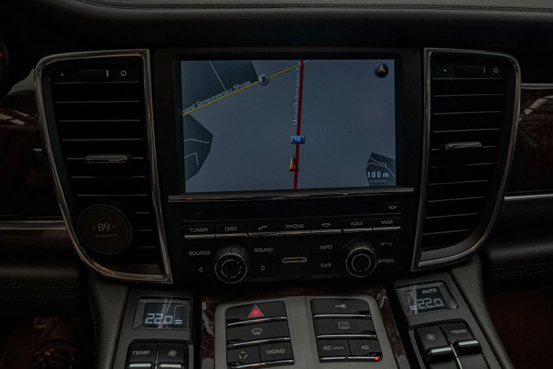 Porsche Panamera 4S/PDLS/PCM/PASM/BOSE/Sport Chrono/Камера, снимка 12 - Автомобили и джипове - 51735512