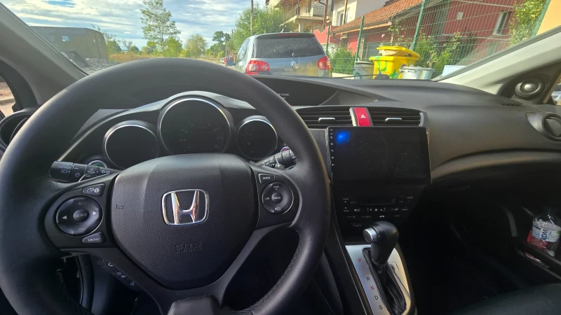 Honda Civic 1.8 v-tec, снимка 4 - Автомобили и джипове - 51954234