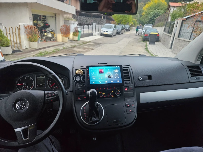 VW Multivan T5, снимка 10 - Автомобили и джипове - 52370459