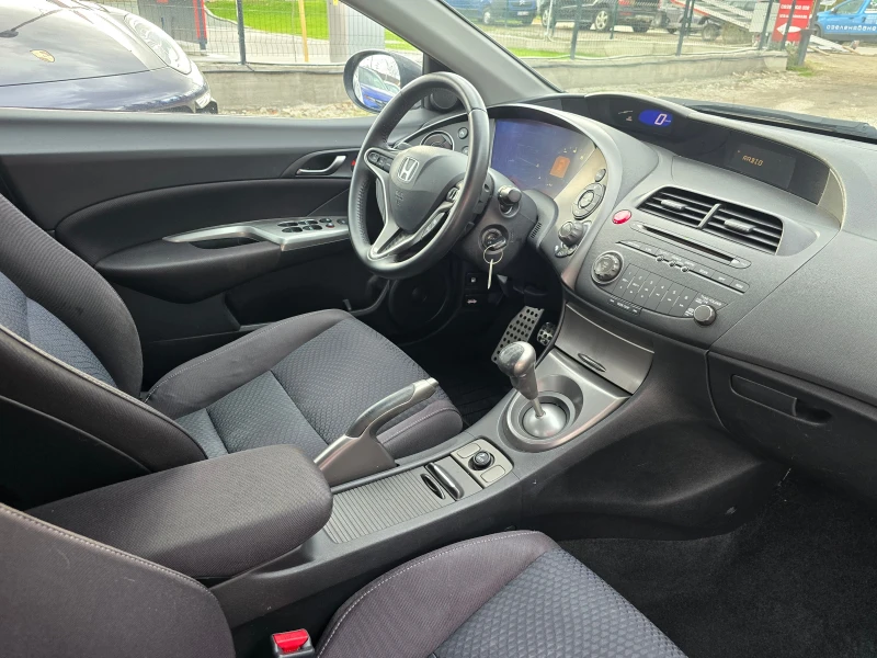 Honda Civic 1.4i/Лизинг, снимка 15 - Автомобили и джипове - 52489663