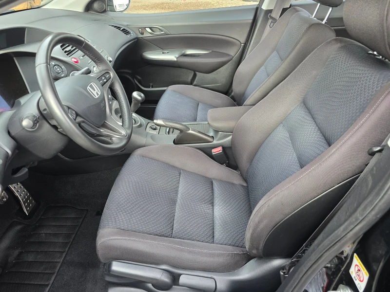 Honda Civic 1.4i/Лизинг, снимка 10 - Автомобили и джипове - 52489663