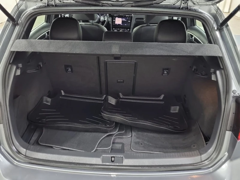 VW Golf * 5 DOOR MANUAL * CARFAX * БЕЗ ПЪРВОНАЧАЛНА ВНОСКА, снимка 16 - Автомобили и джипове - 52913101