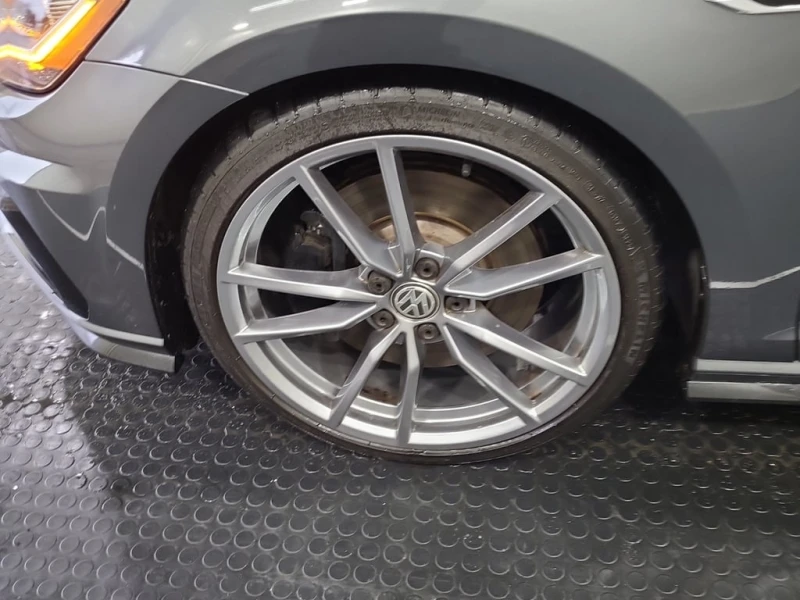 VW Golf * 5 DOOR MANUAL * CARFAX * БЕЗ ПЪРВОНАЧАЛНА ВНОСКА, снимка 17 - Автомобили и джипове - 52913101