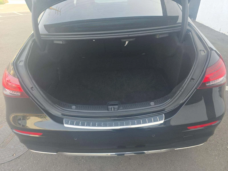 Mercedes-Benz E 350 2021* AMG PACK* BURMASTER* 360* AMBIENT* PANO* KEY, снимка 12 - Автомобили и джипове - 53110214