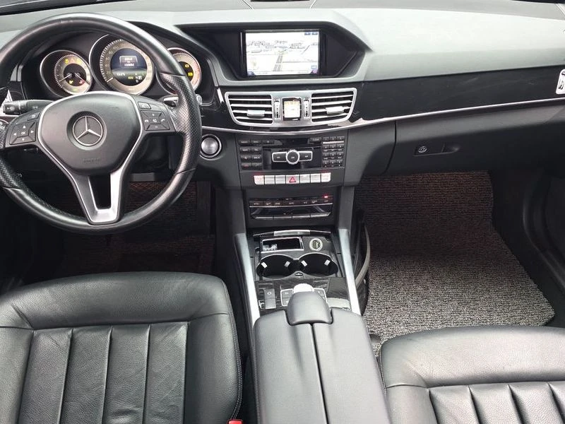 Mercedes-Benz E 220 E220 Bluetec Avantgarde| 170к.с., снимка 7 - Автомобили и джипове - 55843386