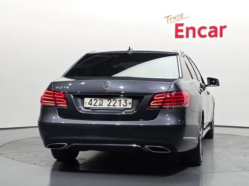 Mercedes-Benz E 220 E220 Bluetec Avantgarde| 170к.с., снимка 4 - Автомобили и джипове - 55843386