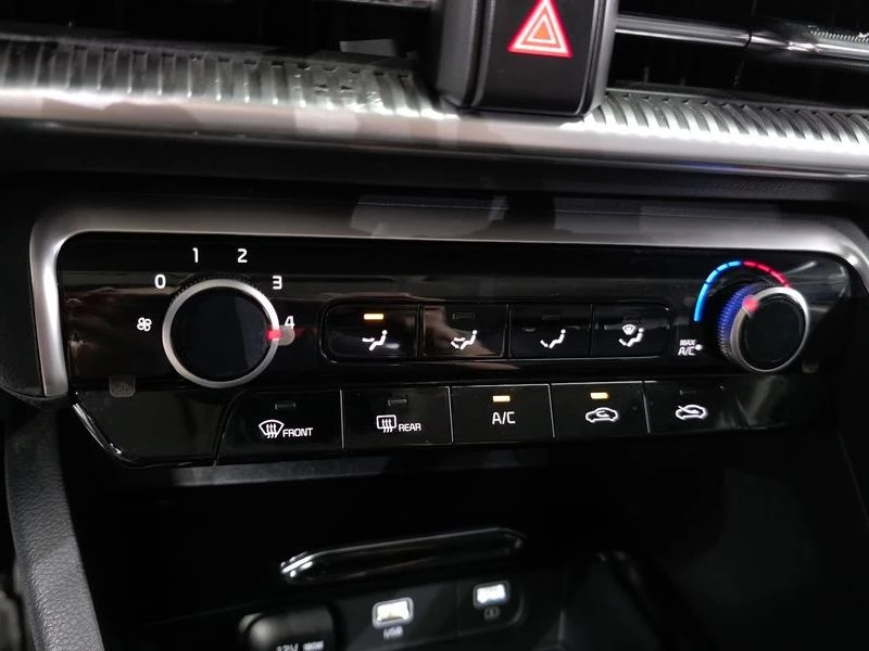 Kia K5 2.0 Automatic, снимка 16 - Автомобили и джипове - 55880275