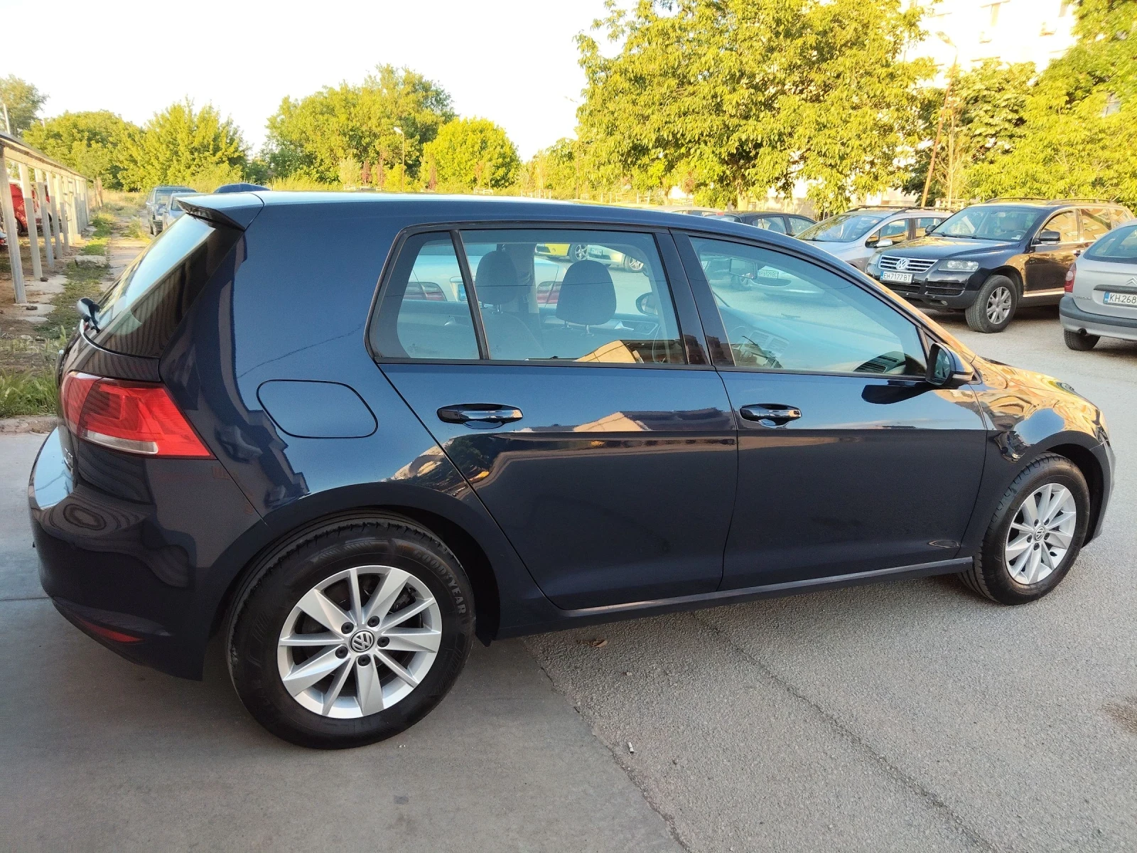 VW Golf 1.2TSI BLUEMOTION , снимка 5 - Автомобили и джипове - 50223412