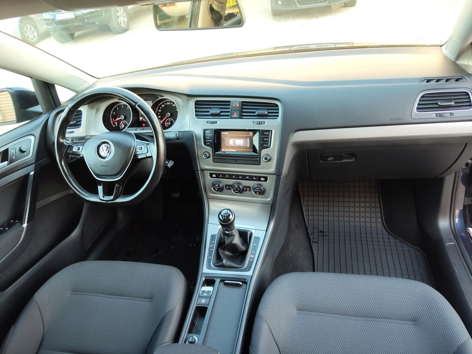 VW Golf 1.2TSI BLUEMOTION , снимка 11 - Автомобили и джипове - 50223412