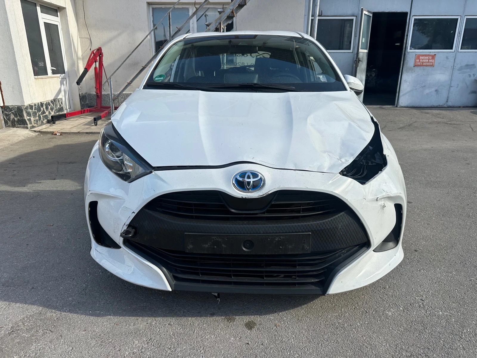 Toyota Yaris 1.5-Hybrid - изображение 3