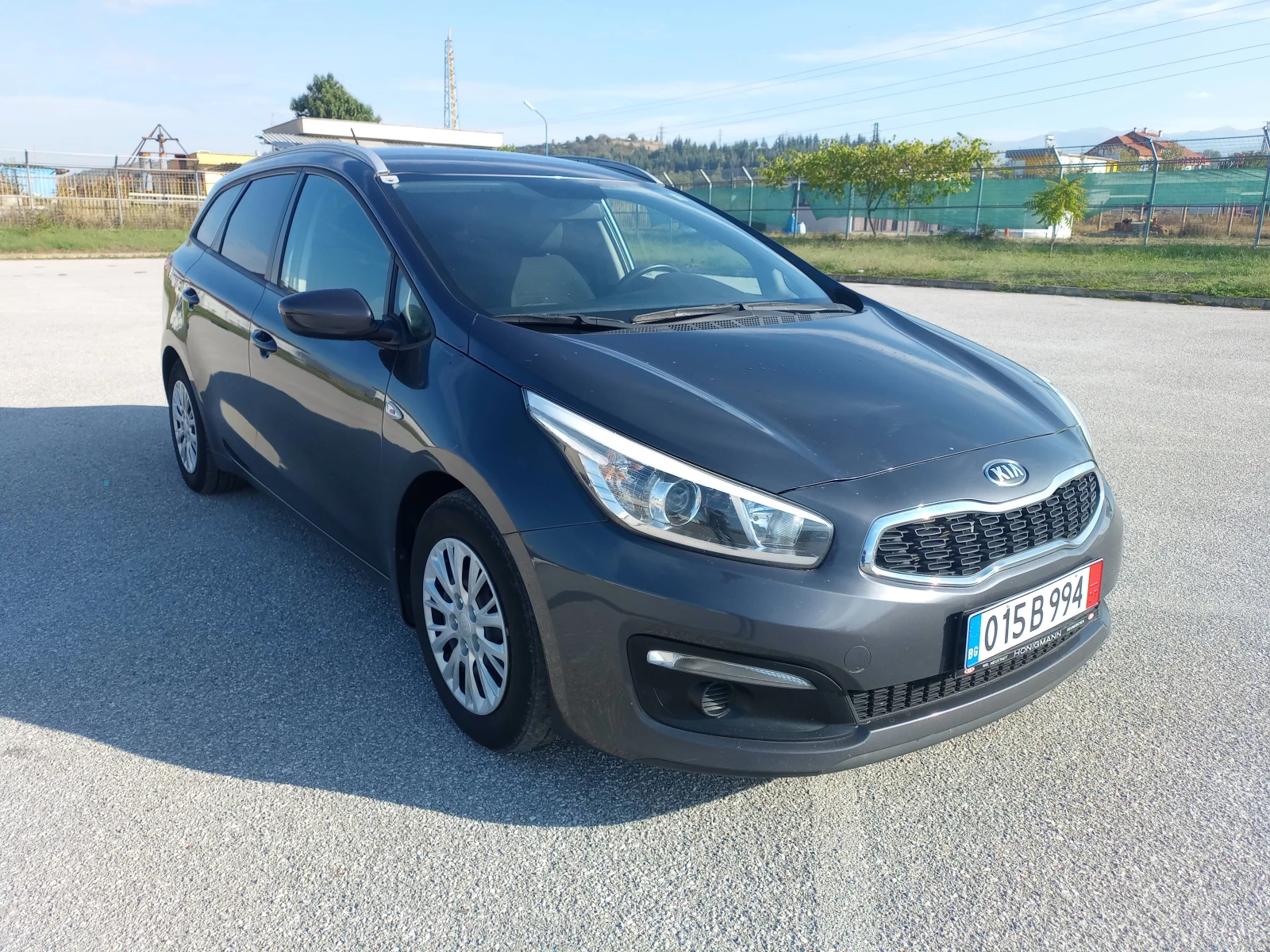 Kia Ceed 1.4 CRDi EURO6 156500к.м. Titan - изображение 4