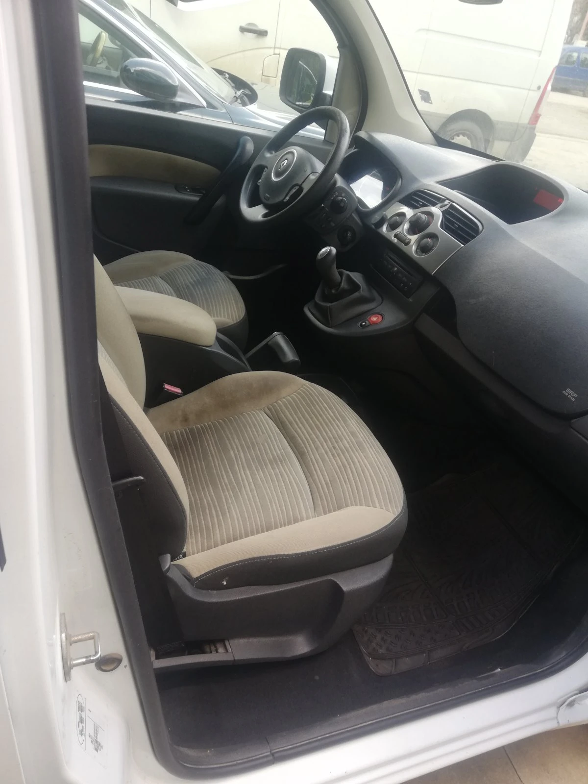 Renault Kangoo  - изображение 5