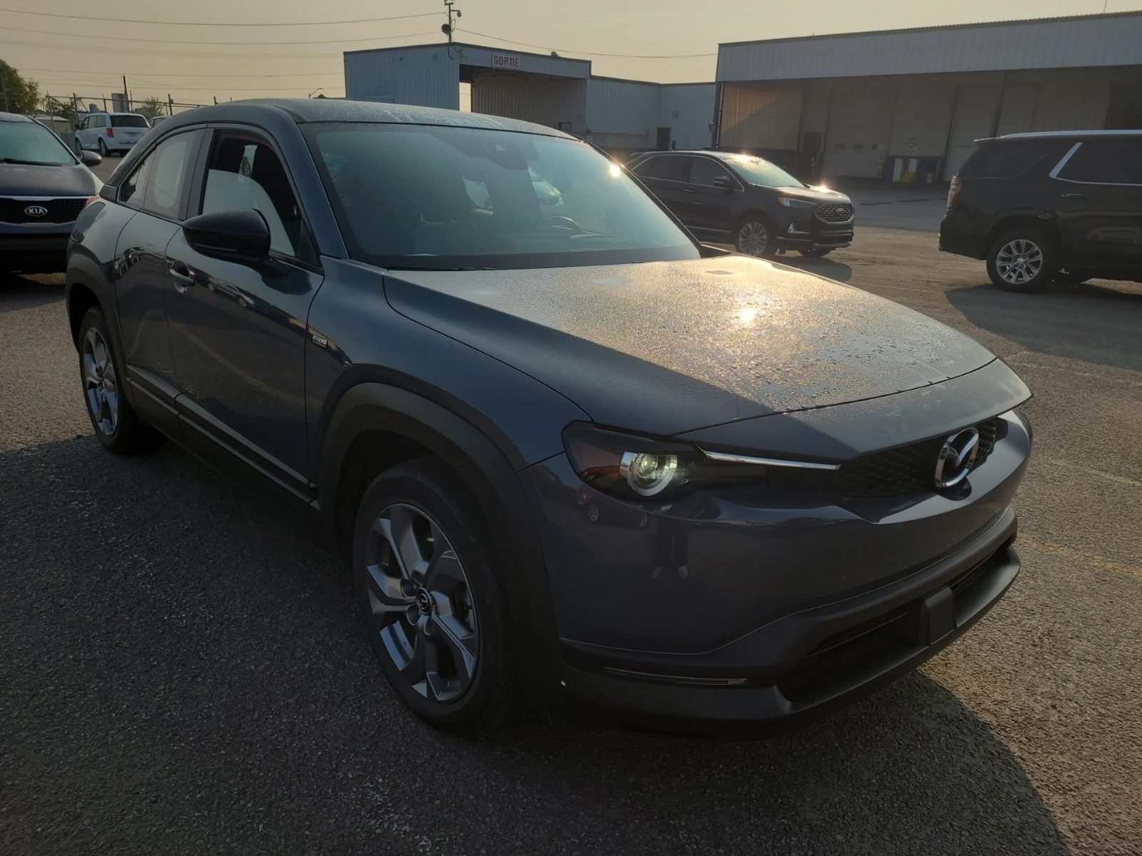 Mazda MX-30 * * GS * * CARFAX * * АВТО КРЕДИТ * *  - изображение 2