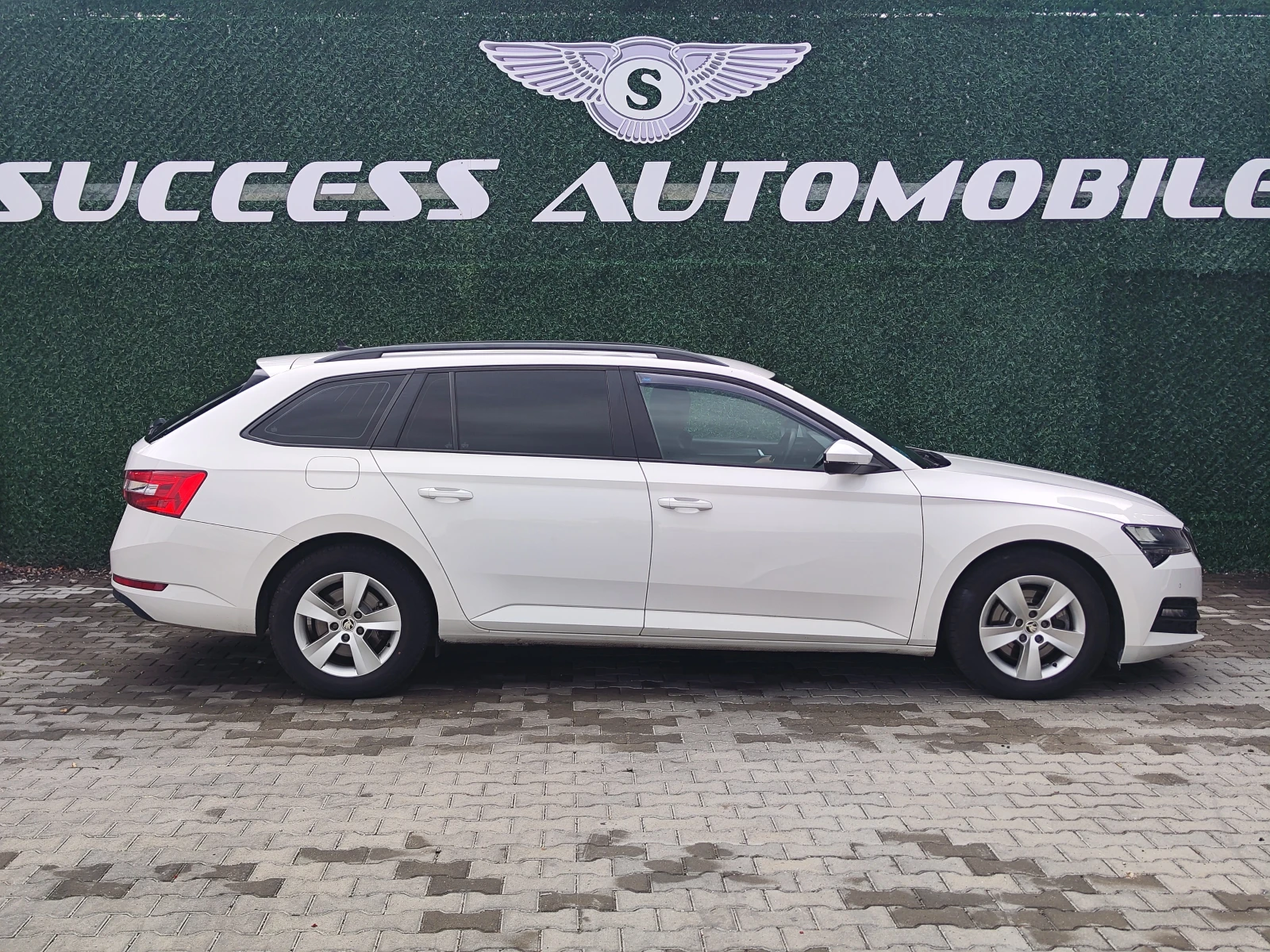 Skoda Superb 2.0* DISTRONIC* LEDD* FACE* LIZING | Mobile.bg   10