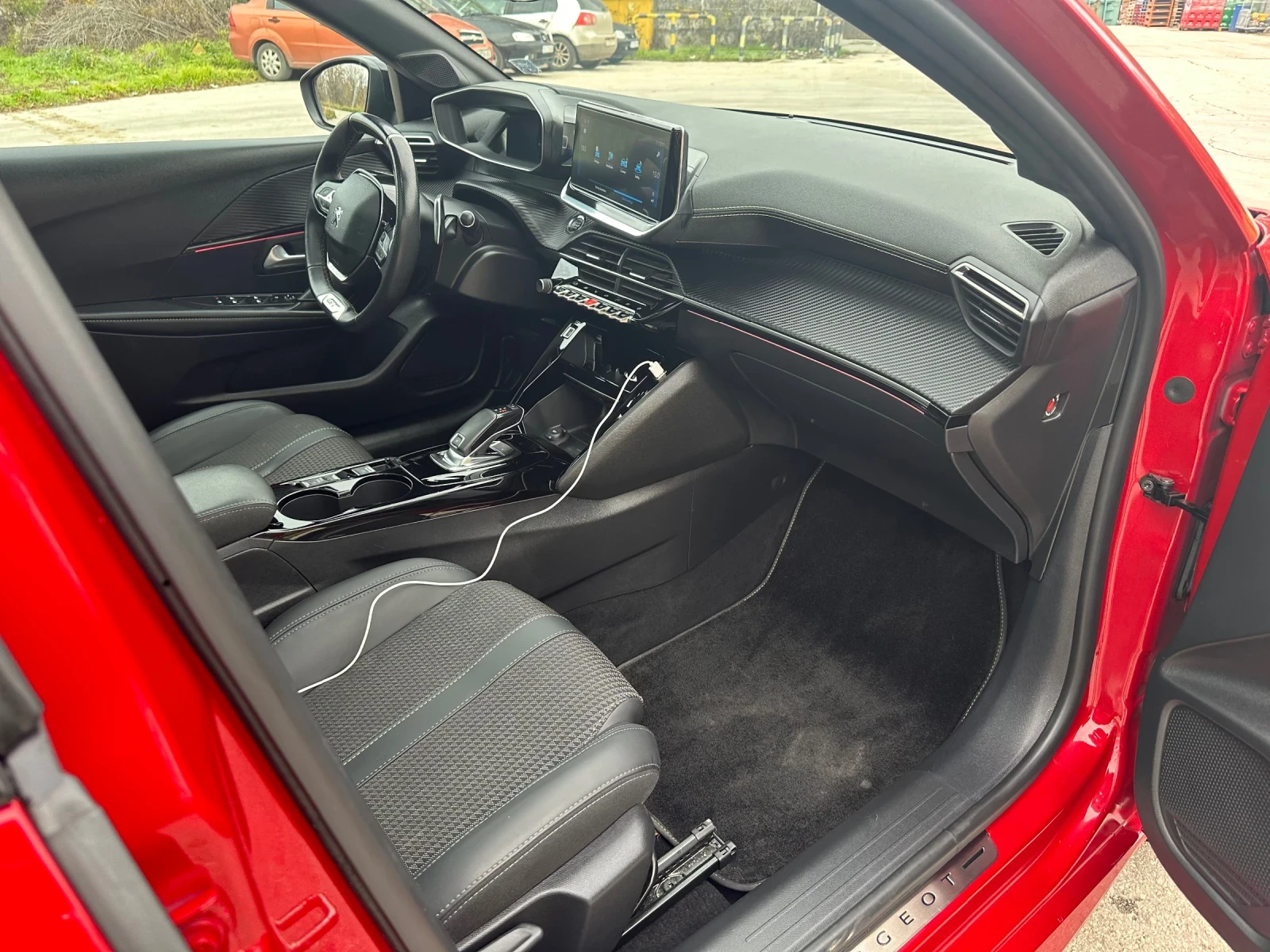 Peugeot 208 GT Line, PureTech 1.2 Turbo, 131 ..,  54 000   | Mobile.bg   6