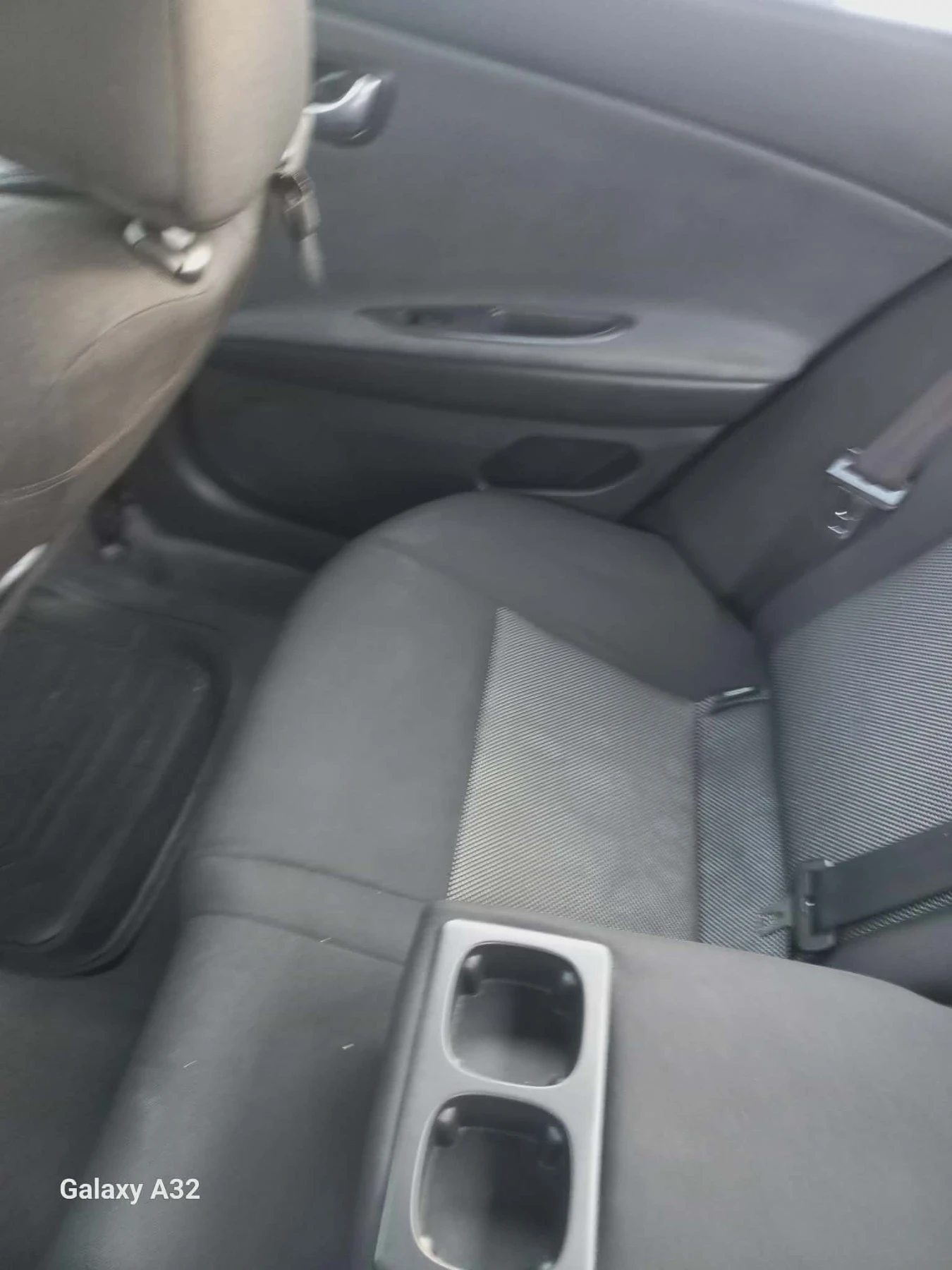 Nissan Primera 1.8 | Mobile.bg � ����������� 12