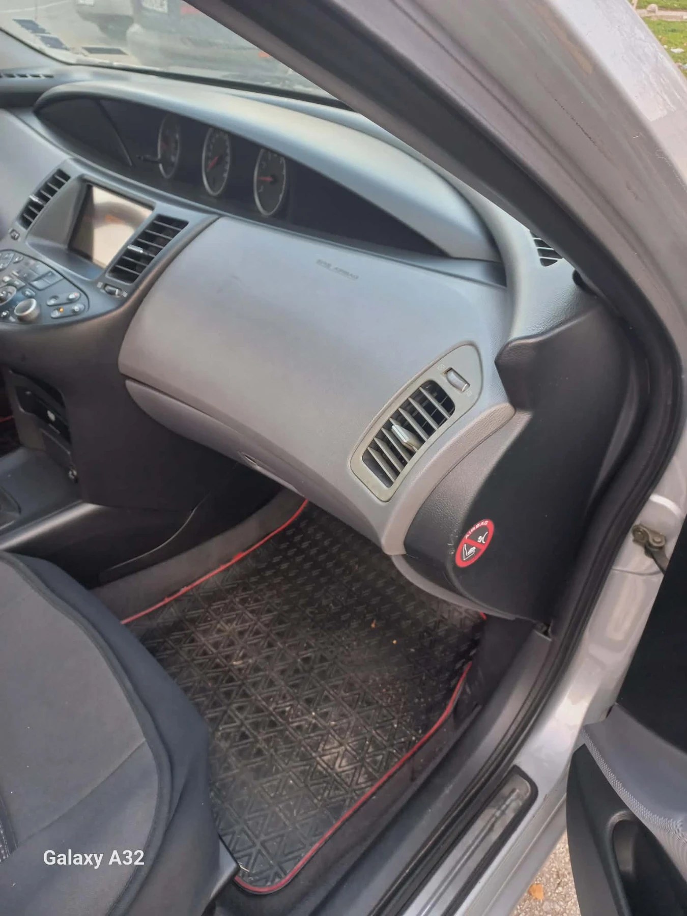 Nissan Primera 1.8 | Mobile.bg � ����������� 10