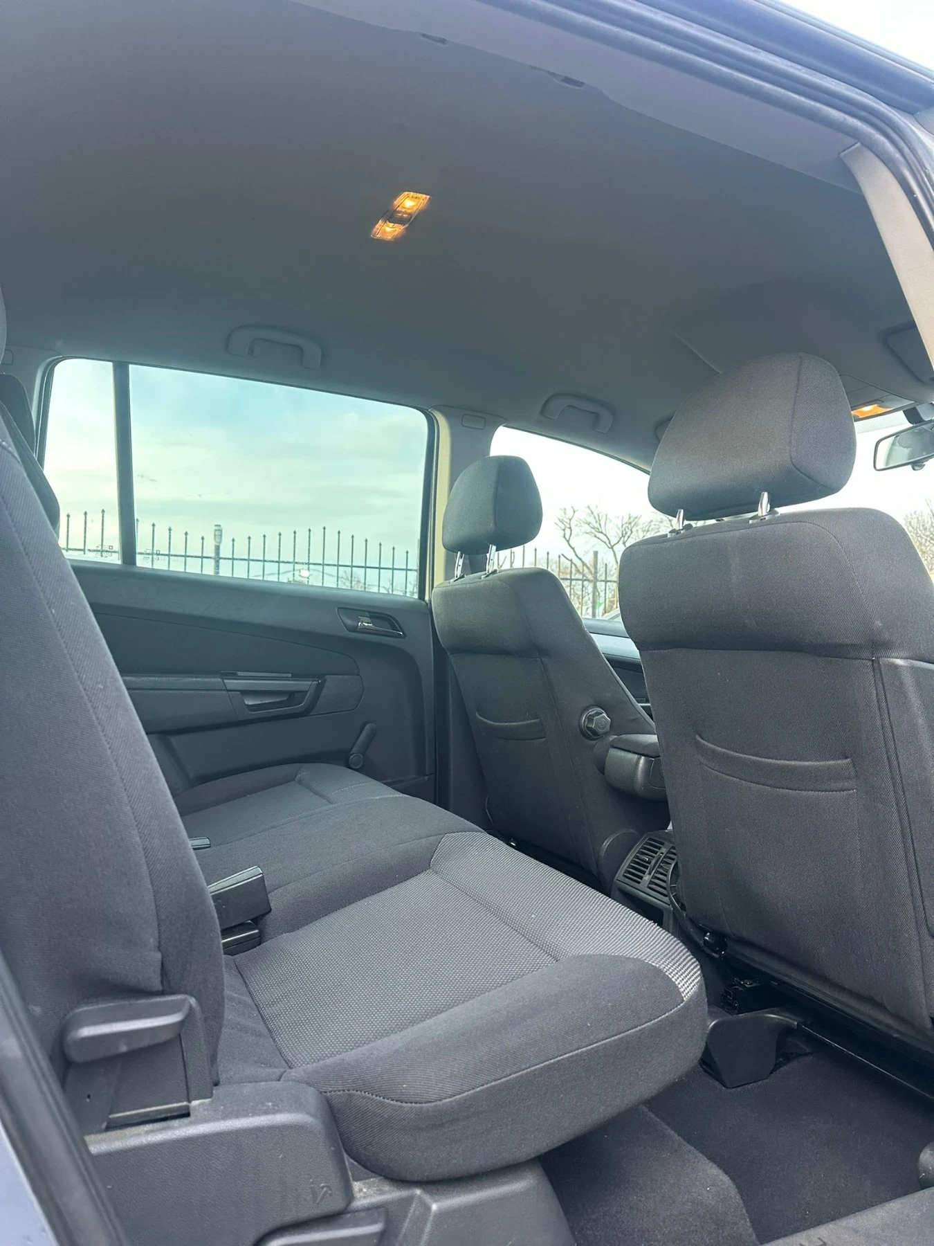 Opel Zafira 1, 6i , снимка 15 - Автомобили и джипове - 53047357