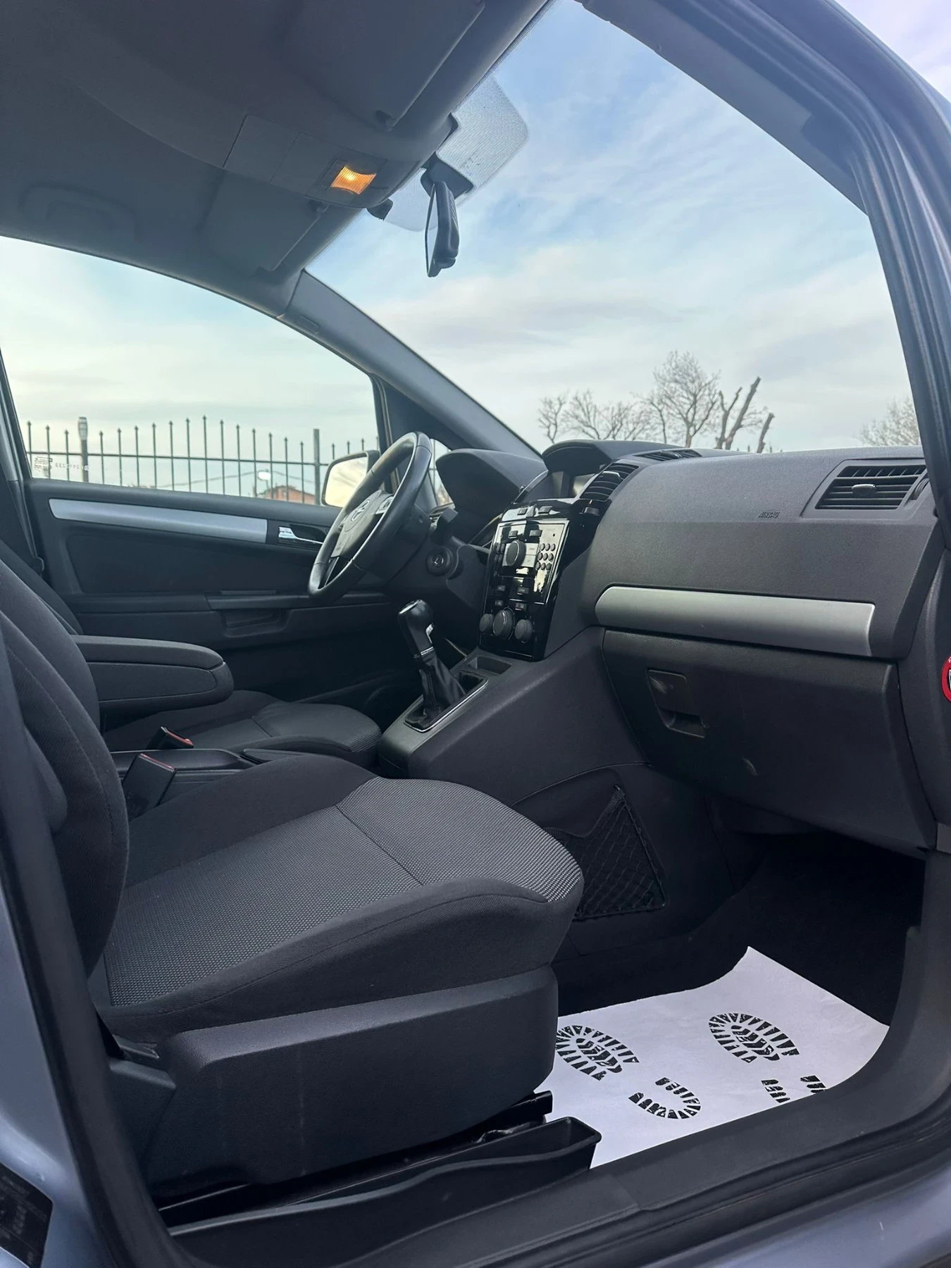 Opel Zafira 1, 6i , снимка 13 - Автомобили и джипове - 53047357