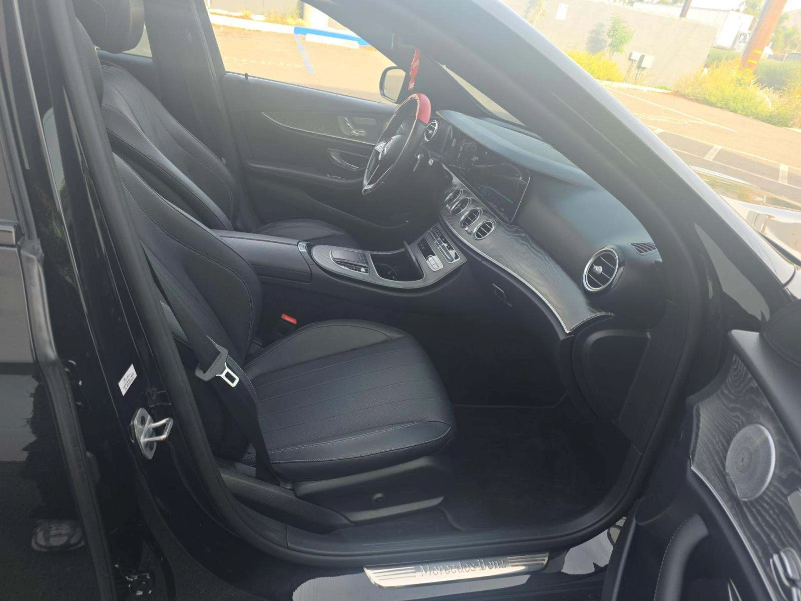 Mercedes-Benz E 350 2021* AMG PACK* BURMASTER* 360* AMBIENT* PANO* KEY | Mobile.bg � ����������� 8