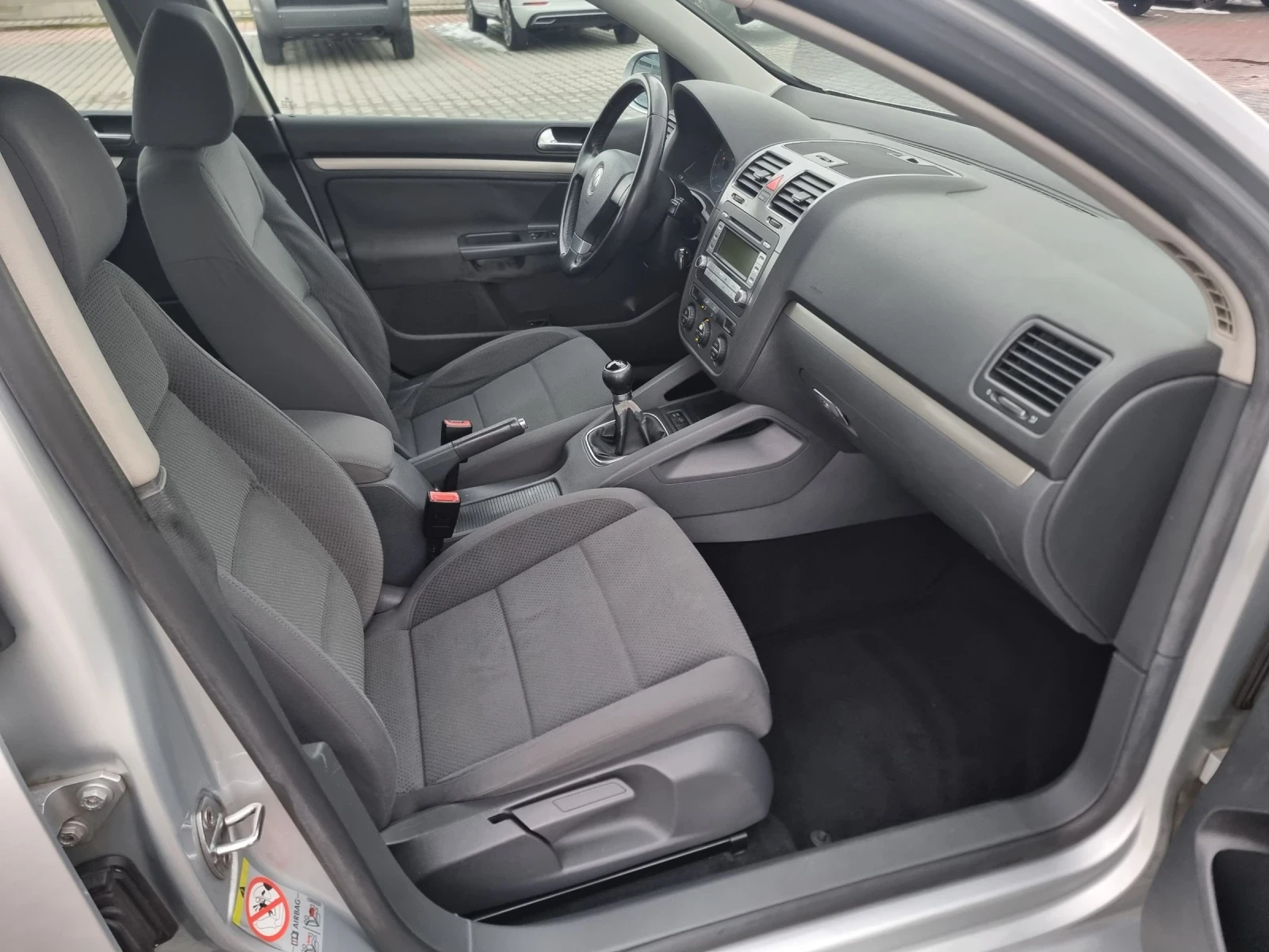 VW Golf 1.6 �-�  | Mobile.bg � ����������� 10
